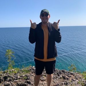 Meet your Posher, Andrew